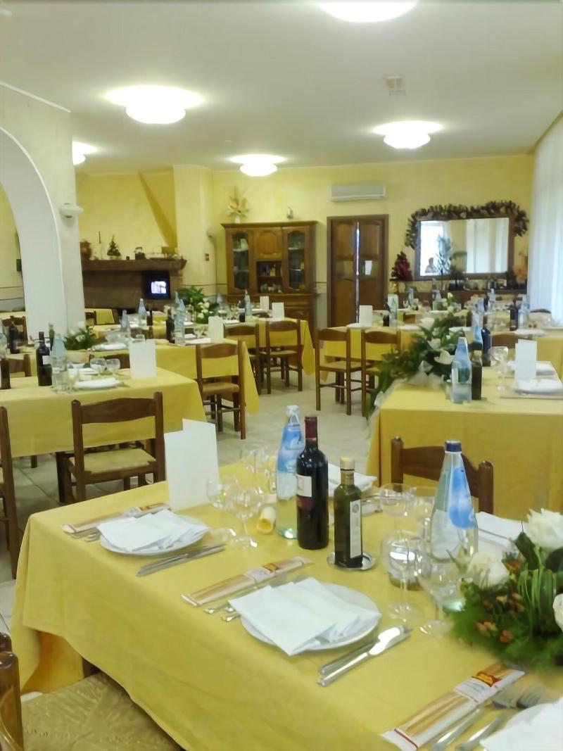 Hotel Tiziana Montepulciano Stazione Exterior foto