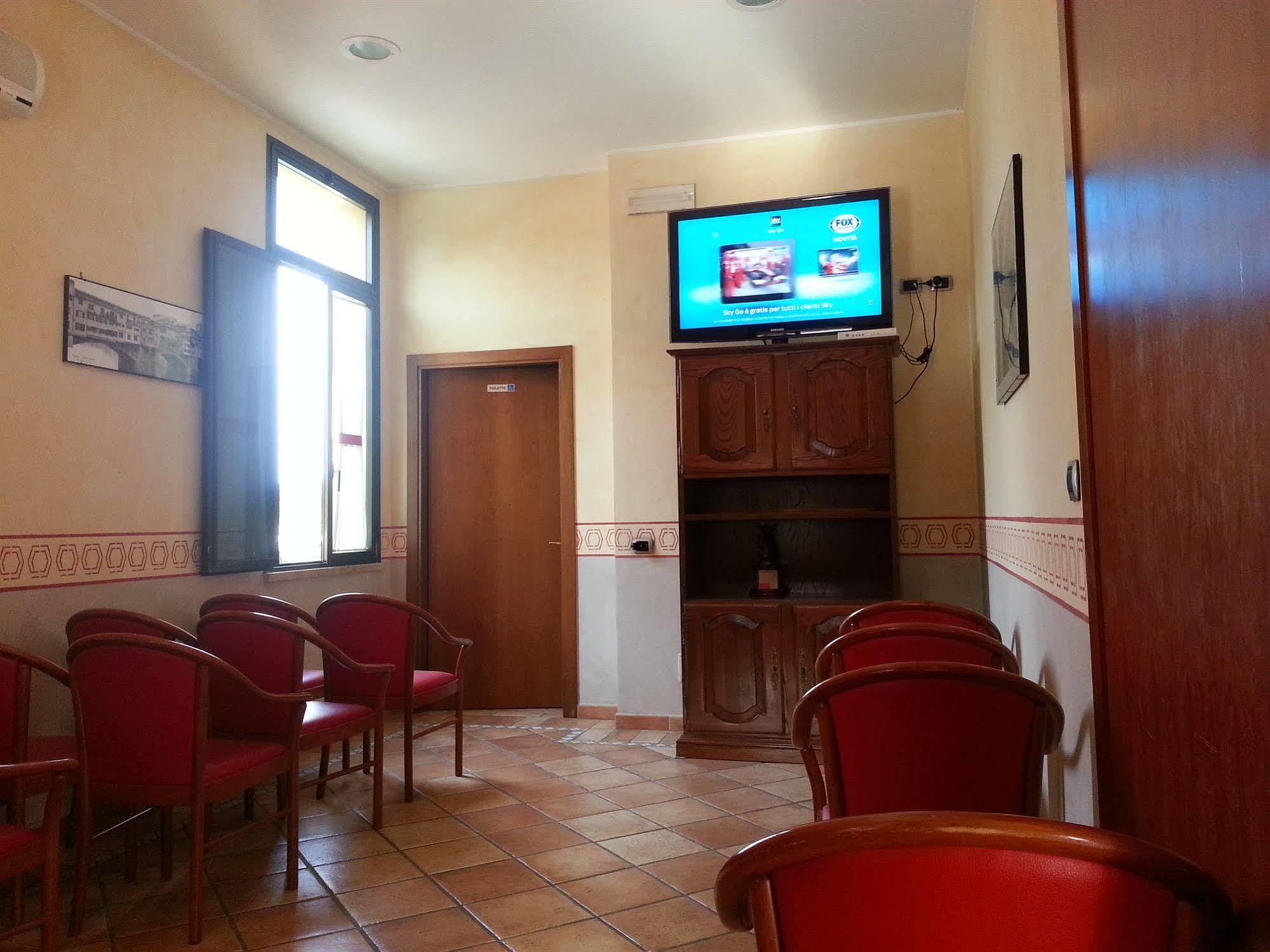 Hotel Tiziana Montepulciano Stazione Exterior foto